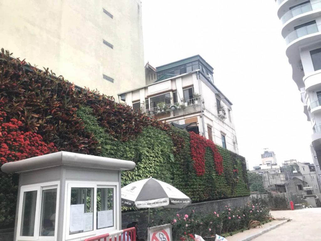 tranh tường đứng